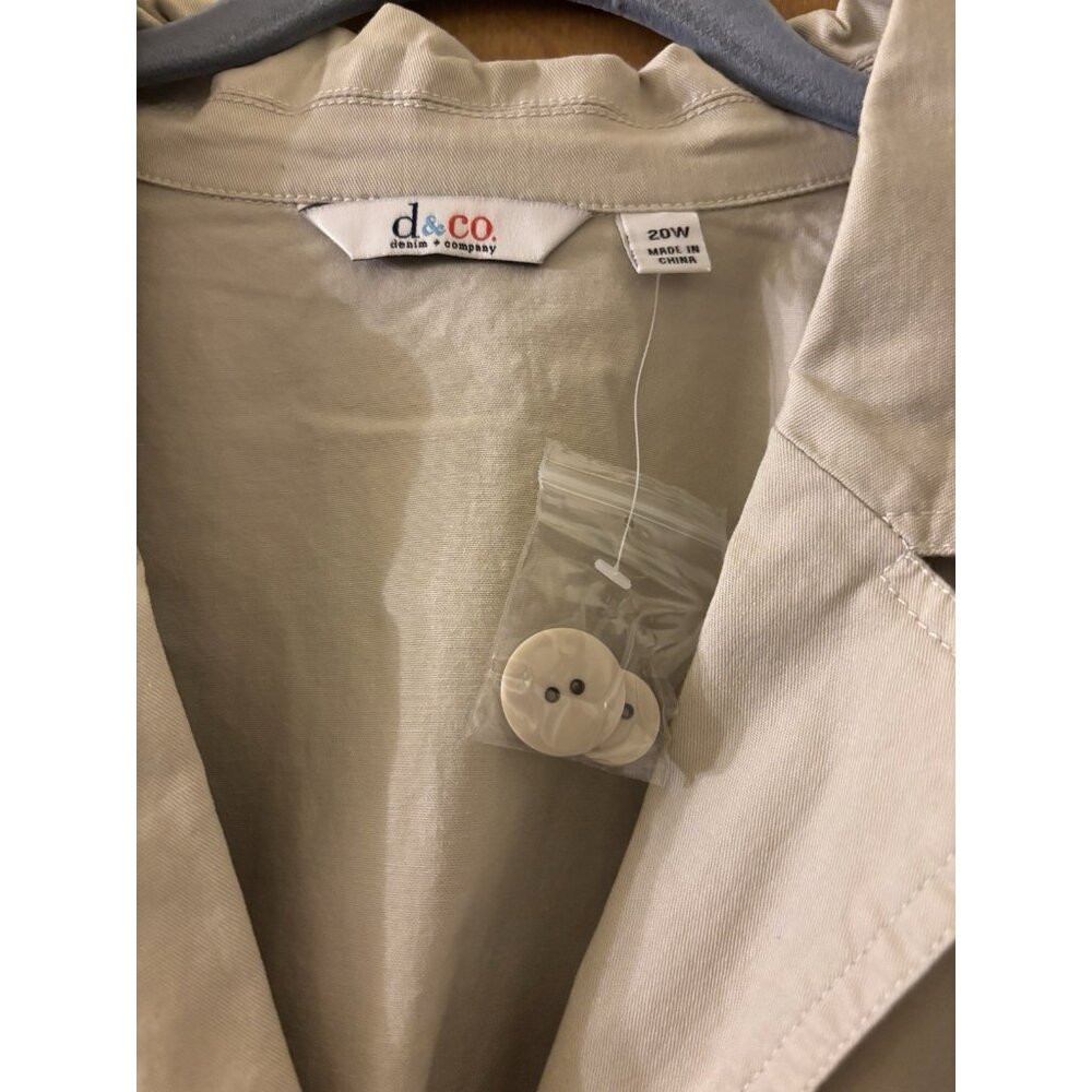 D & Co Women’s Light Jacket Beige Plus Size 20W New With Tags - Picture 2 of 4